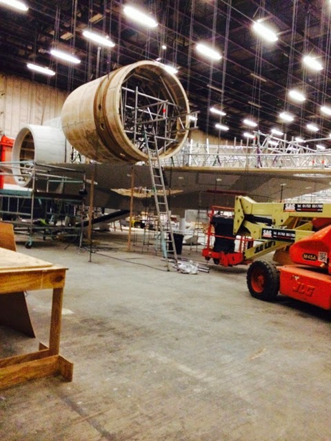millennium-falcon-star-wars-spoiler-sneak-peek-behind-the-scenes-photos-0116-480w