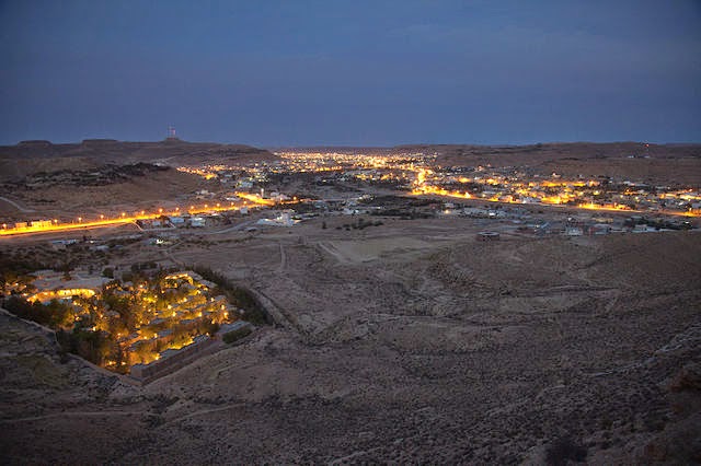 640px-Tataouine_by_night