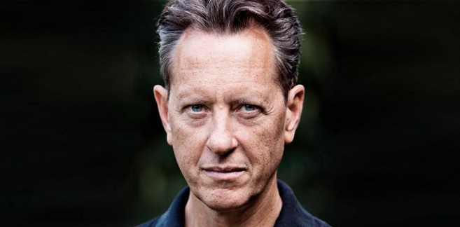 Richard E Grant