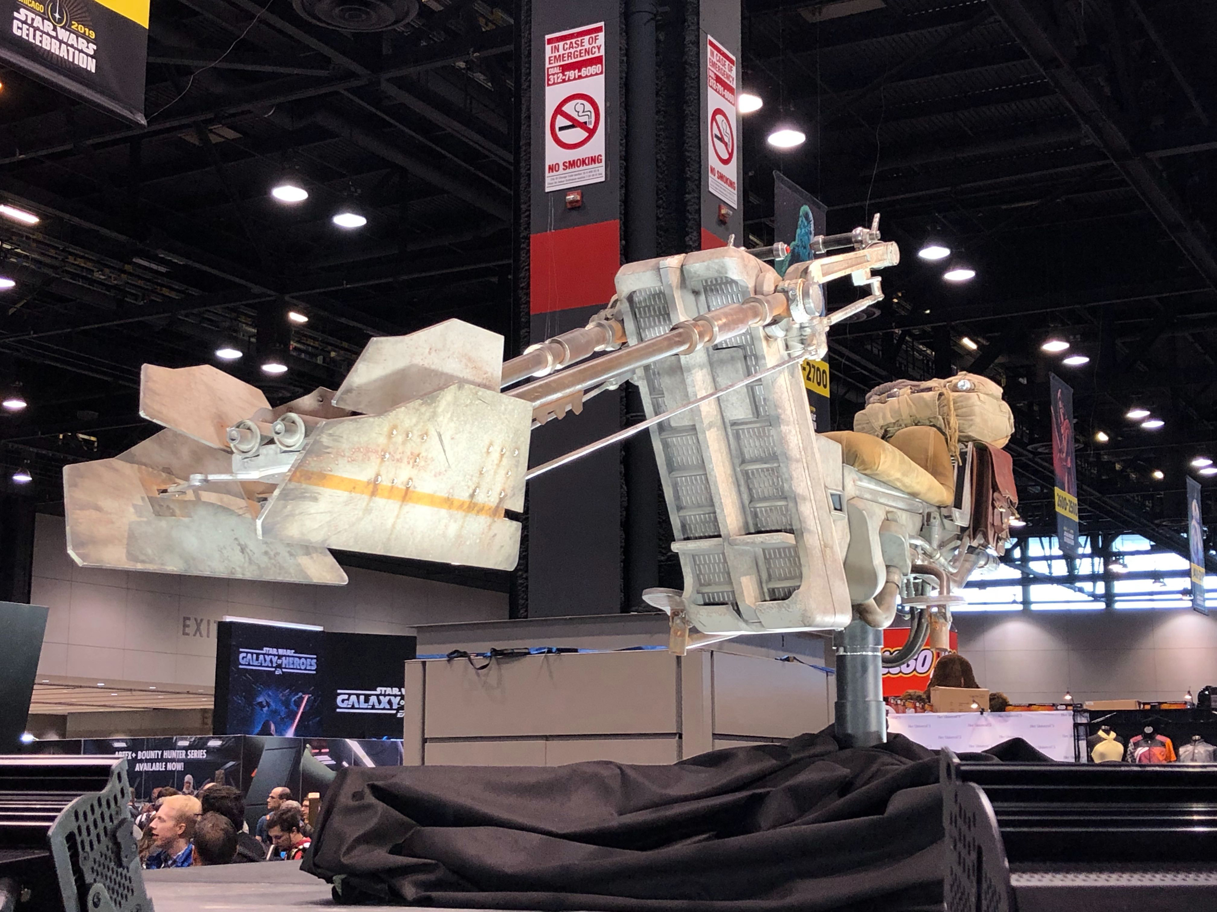 speeder-bike-motojet-the-mandalorian-star-wars-celebration-chicago-02